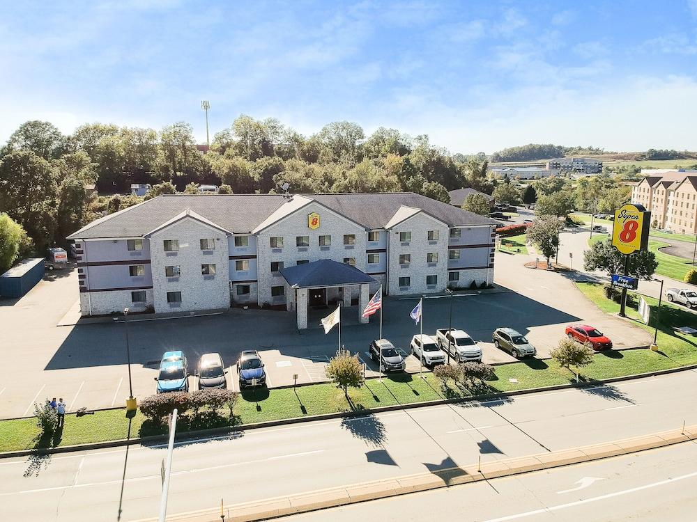 Готель Super 8 By Wyndham Uniontown Pa Екстер'єр фото